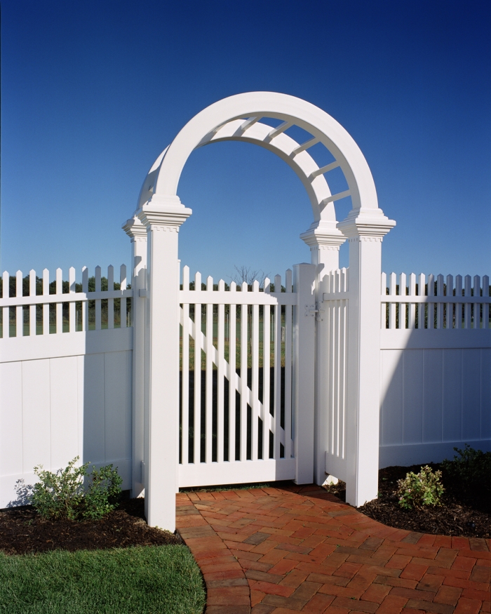 PVC Paramount Arbor W. Scalloped #901 Gate